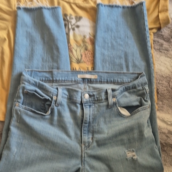 DONATED - Picture 3 of 5